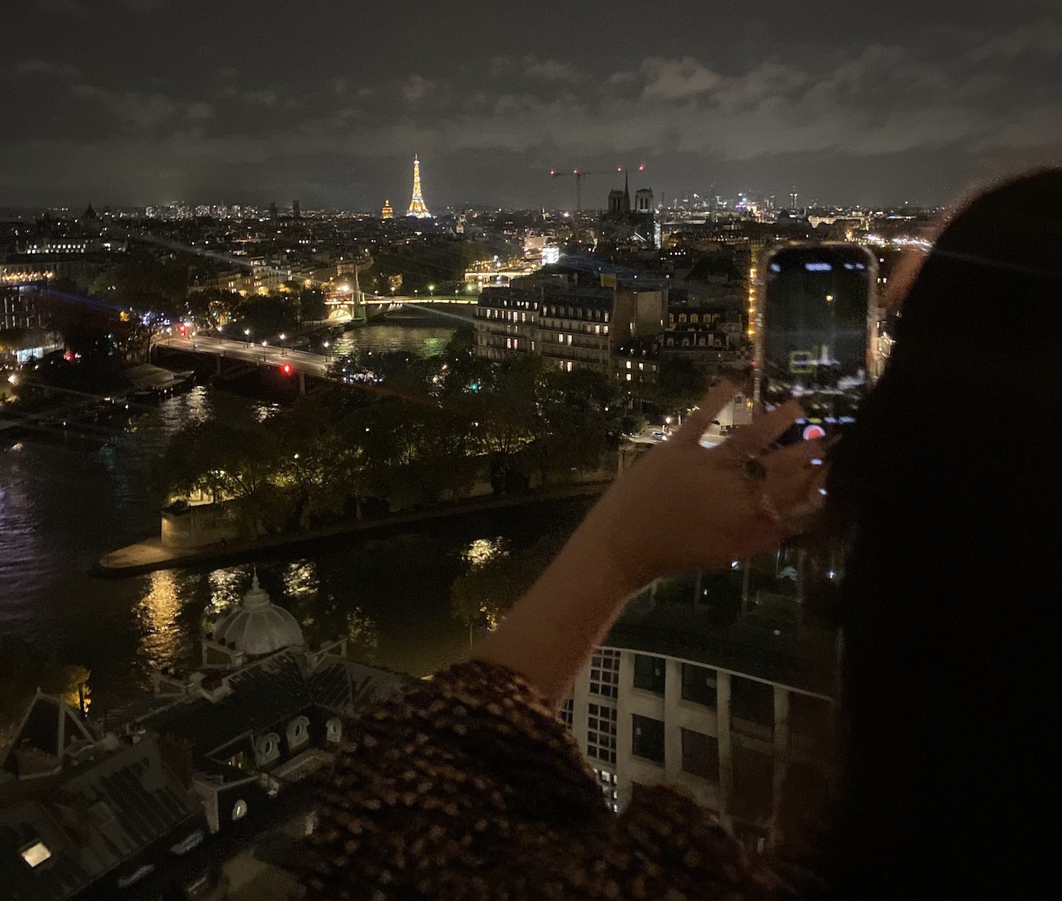 Paris bei Nacht Modepilot Notre Dame Hotel Tipp